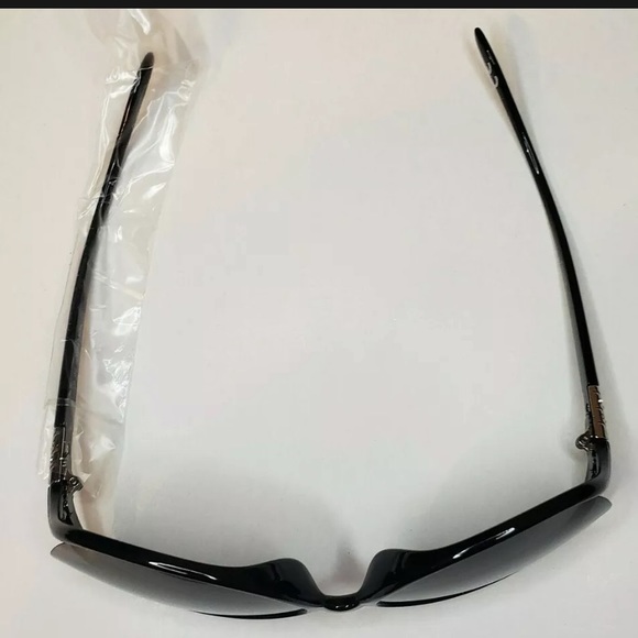 Rectangular Sunglasses - Picture 4 of 6